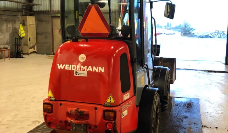 
Weidemann 1250 CX35 full									