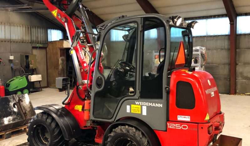 
Weidemann 1250 CX35 full									
