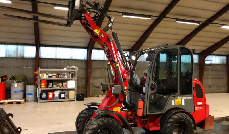 
Weidemann 1250 CX35 full									